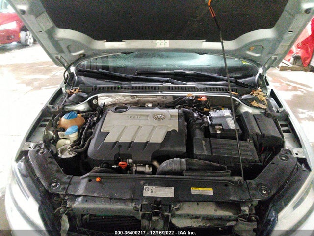 3VWLL7AJ5DM385933 Volkswagen Jetta Sedan Tdi W/premium/nav