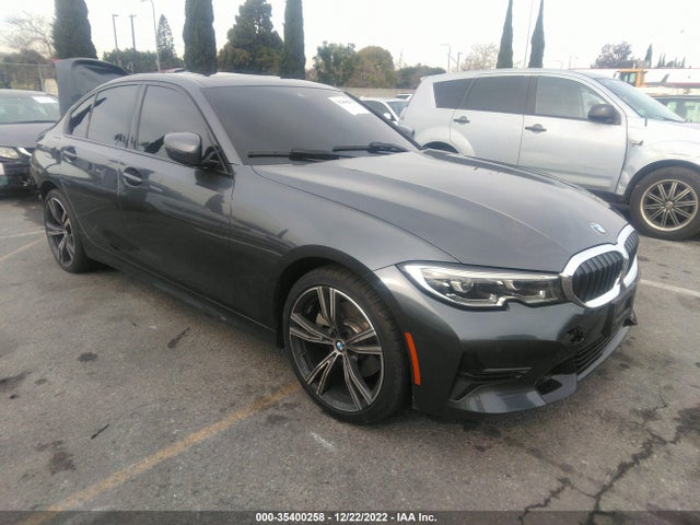 BMW 3 Series 330i 2022 IAAI 3MW5R1J06N8C46223