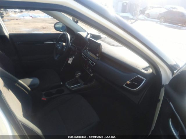 KNDEUCAA8M7161518 KIA SELTOS S