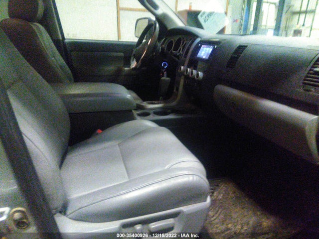 2016 Toyota Sequoia, VIN: 5TDBY5G12GS147389