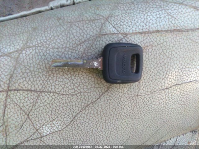 YV1VW27593F970622 Volvo V40