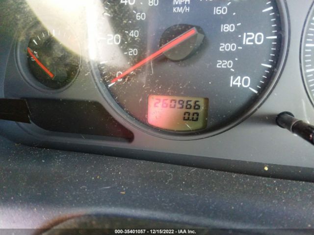 YV1VW27593F970622 Volvo V40