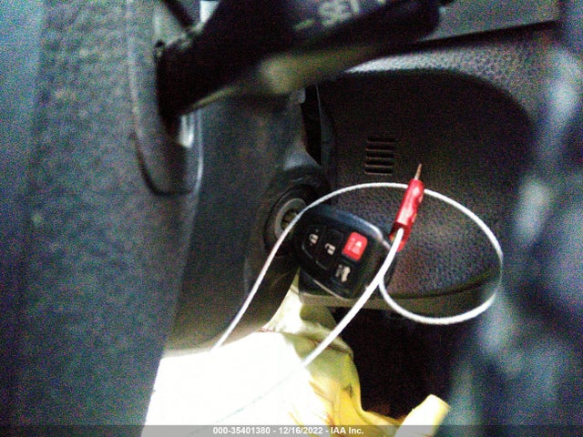 Toyota Corolla 2014 5YFBURHEXEP051519 Image 3
