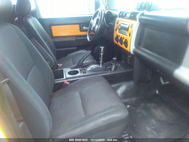 2007 TOYOTA FJ CRUISER VIN: JTEBU11F670075877