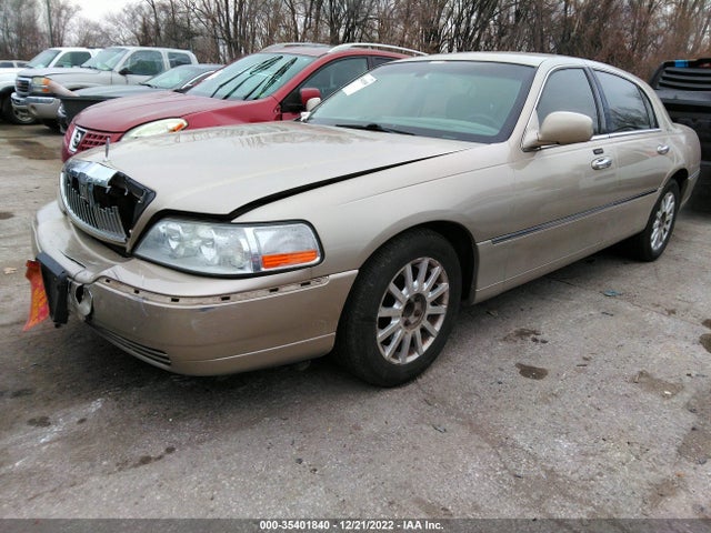 2006 LINCOLN TOWN CAR SIGNATURE VIN: 1LNHM81V36Y618659