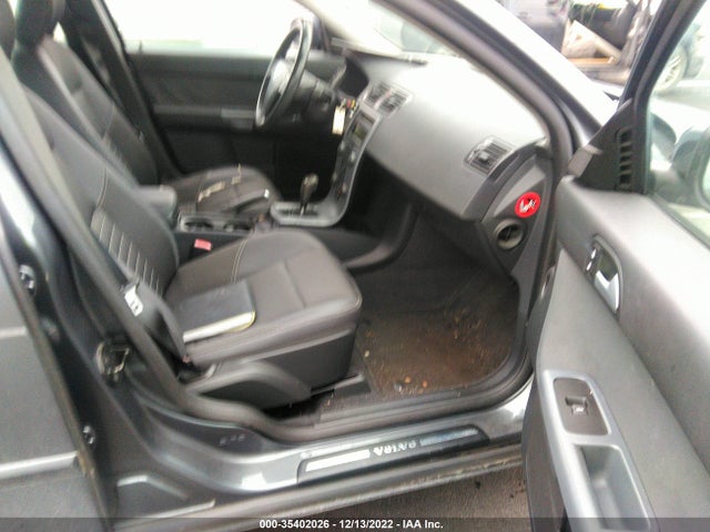 2007 VOLVO S40 2.4L VIN: YV1MS382172301128