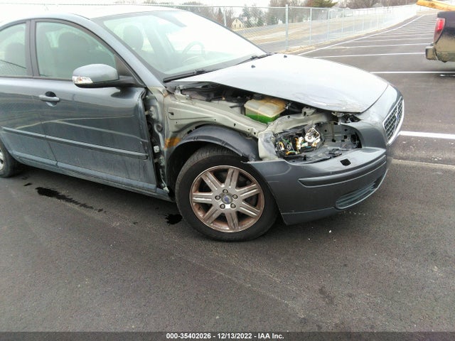2007 VOLVO S40 2.4L VIN: YV1MS382172301128
