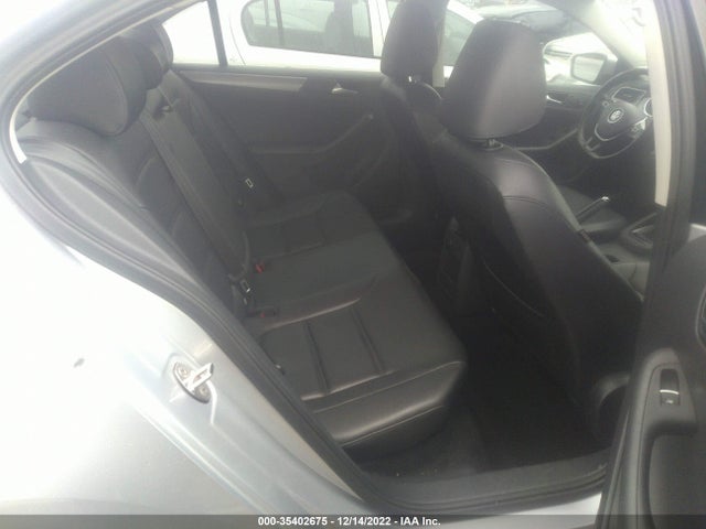 3VWLA7AJ5FM335641 Volkswagen Jetta Sedan 2.0l Tdi Se
