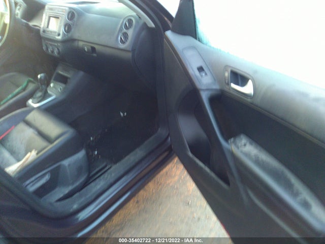 2016 Volkswagen Tiguan, VIN: WVGBV7AX4GW540016