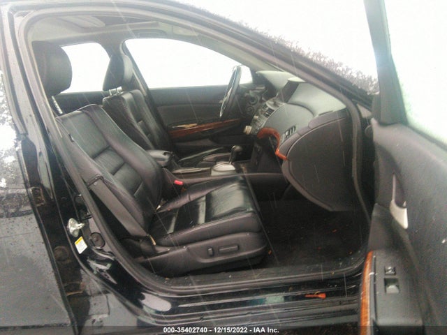 2011 HONDA ACCORD SDN EX-L VIN: 1HGCP3F81BA020070
