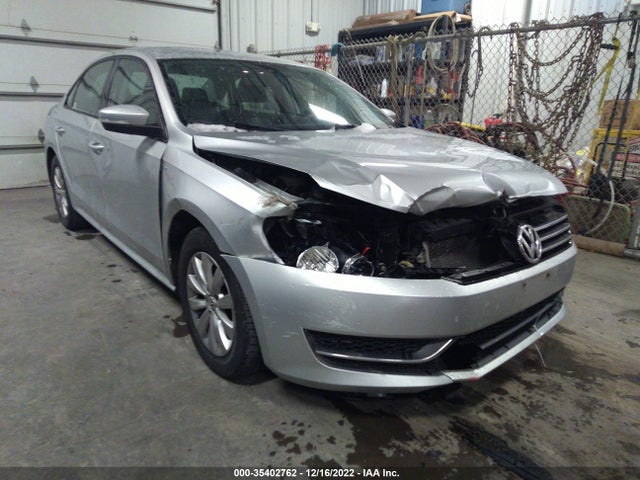 2015 VOLKSWAGEN PASSAT 1.8T WOLFSBURG ED VIN: 1VWAT7A30FC090879