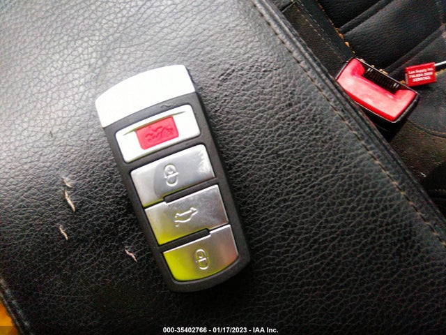 Volkswagen CC 2013 WVWBN7ANXDE509468 Image 3