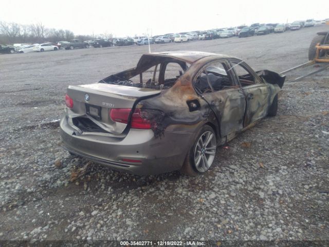 WBA8B9C51JEE82216 BMW 3 Series 330i