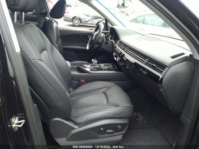 2017 AUDI Q7 PRESTIGE VIN: WA1VAAF73HD000313