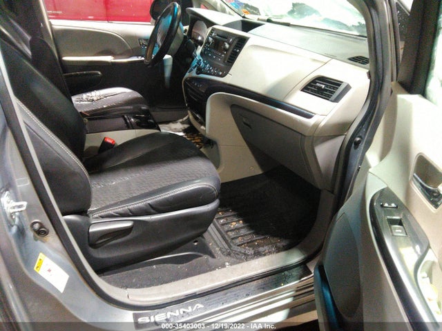 2011 TOYOTA SIENNA SE VIN: 5TDXK3DC5BS056885