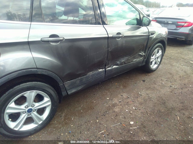 2016 Ford Escape, VIN: 1FMCU0GX9GUA49460