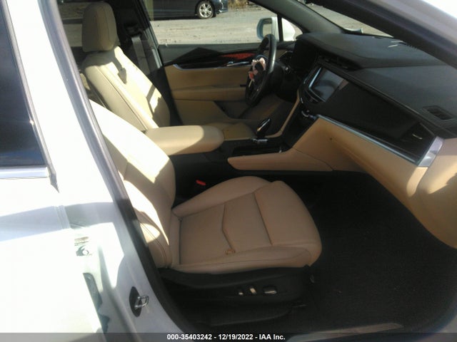 1GYKNDRS0JZ152518 Cadillac Xt5 Luxury Awd