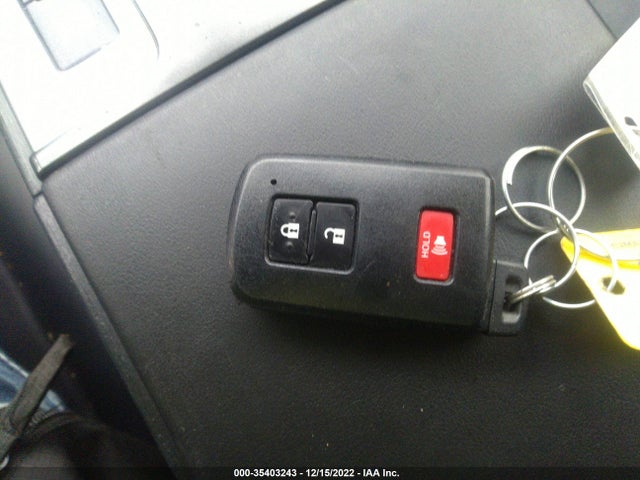 2017 Toyota Prius, VIN: JTDZN3EUXHJ066986