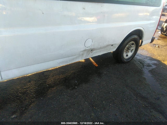 2017 GMC Savana, VIN: 1GTW7BFG4H1137650