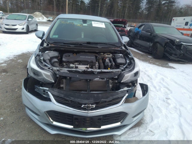 2017 Chevrolet Cruze, VIN: 1G1BE5SM4H7179985