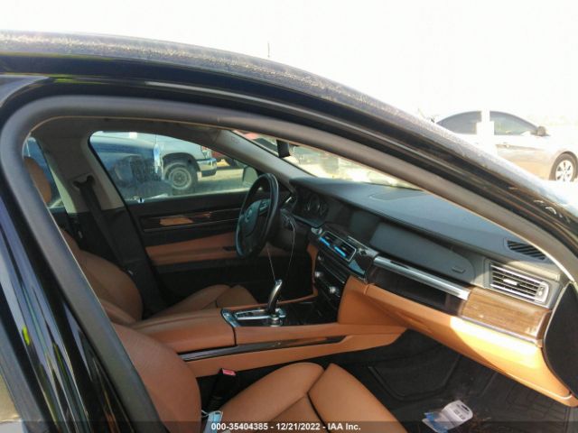2011 BMW 740I WBAKA4C55BC612634 Photo 4