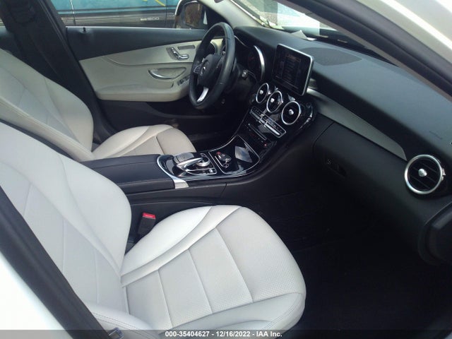 2016 Mercedes-Benz C-Class, VIN: 55SWF4KB9GU123935