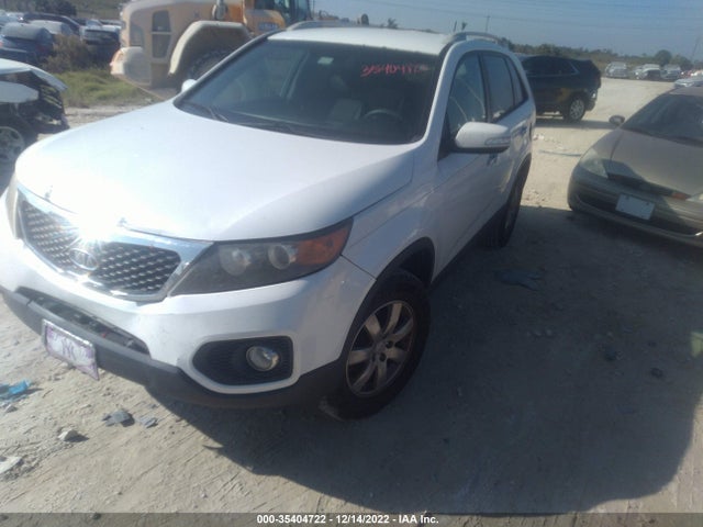 2011 KIA SORENTO LX VIN: 5XYKT3A11BG187366