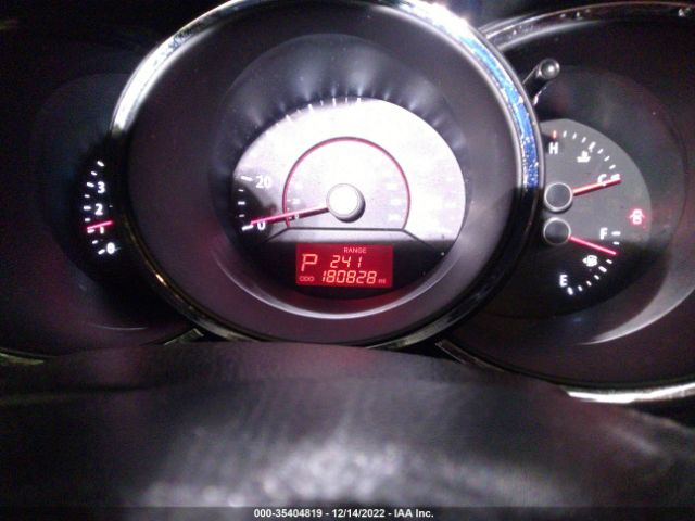 5XYKT3A14BG173428 KIA SORENTO LX