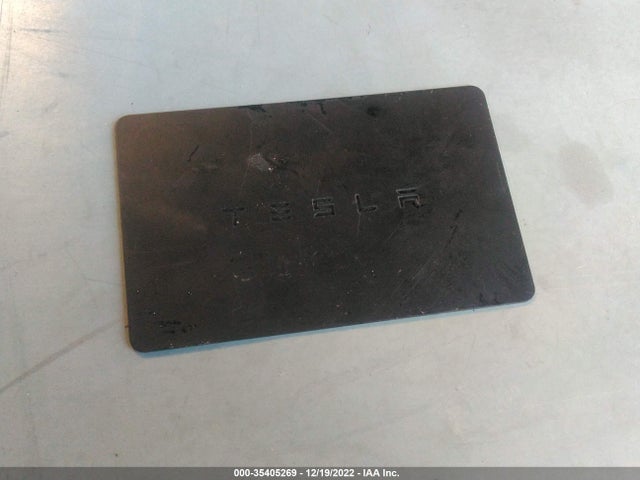 2020 Tesla Model Y, VIN: 5YJYGDEF7LF037698