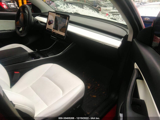 2020 Tesla Model Y, VIN: 5YJYGDEF7LF037698