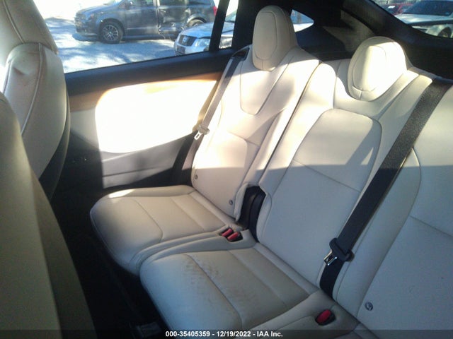 2020 Tesla Model X, VIN: 5YJXCDE28LF236702