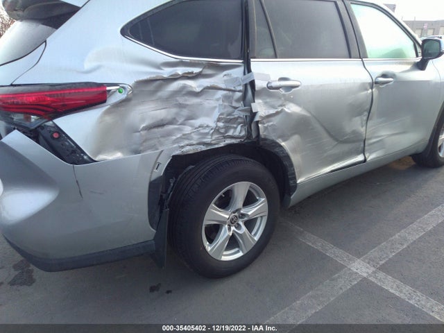 2022 Toyota Highlander, VIN: 5TDBZRBH9NS185658
