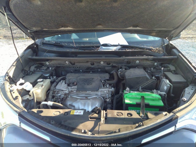 2017 Toyota RAV4, VIN: JTMZFREV7HJ712378