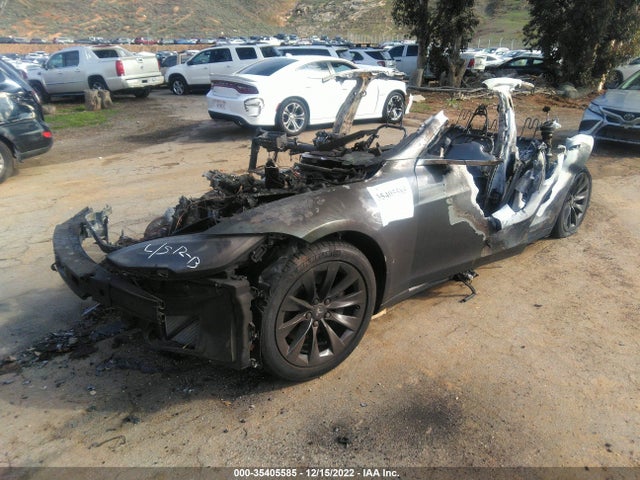Tesla MODEL S 2018 5YJSA1E23JF247800 Image 2