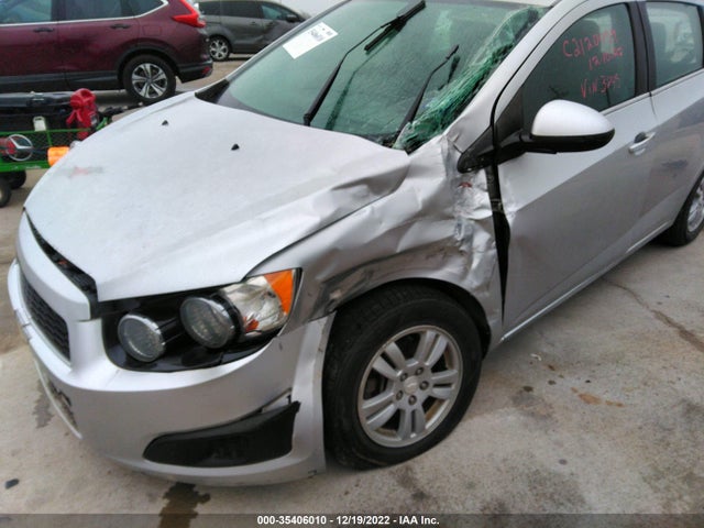 Chevrolet SONIC LT 2014 1G1JC6SH1E4203845 Image 6