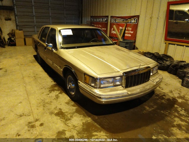 Lincoln Town Car Executive 1992 1LNLM81W7NY626460 головне зображення