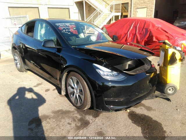Tesla Model Y Long Range 2022 7SAYGDEE3NF409387 главное изображение