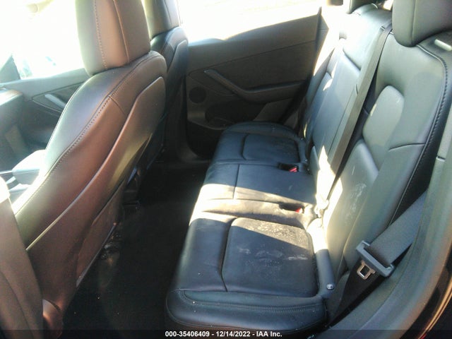 Tesla Model Y Long Range 2022 7SAYGDEE3NF409387 Image 8