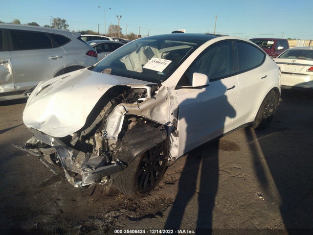 Tesla Model Y Standard Range 2021 5YJYGDED8MF192857 Image 2