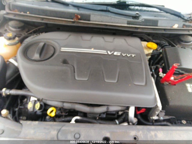 1C3CCCEG1FN664643 Chrysler 200 C