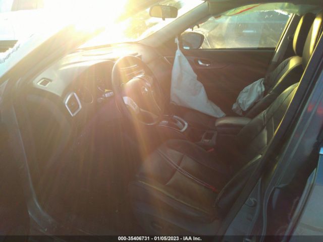 5N1AT2MV4FC779757 Nissan Rogue Sl