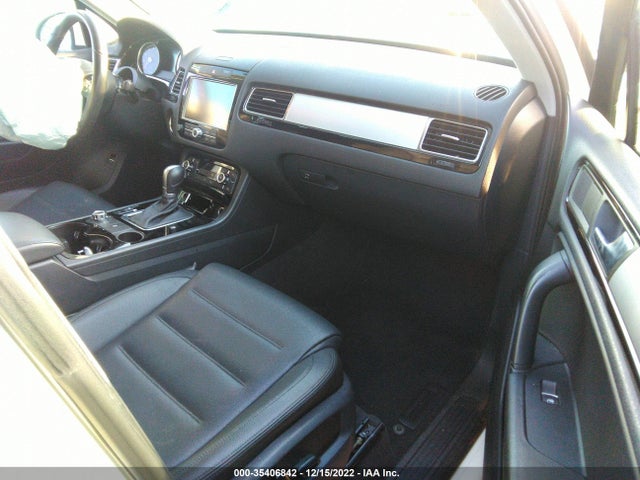 WVGFF9BP4BD000968 Volkswagen Touareg Sport