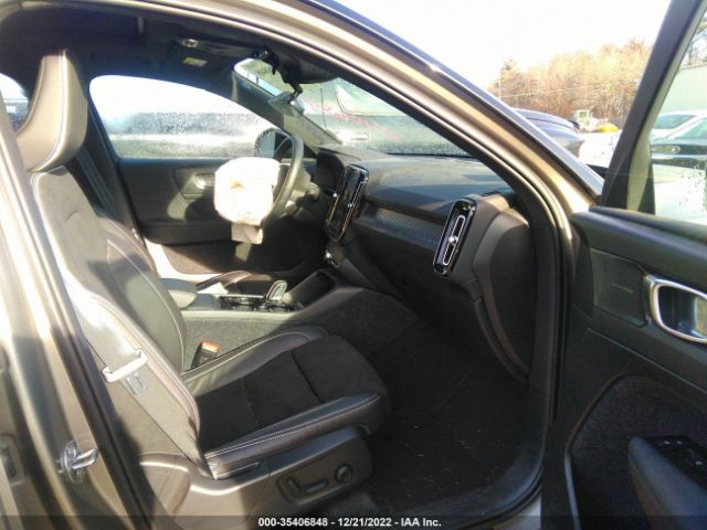 YV4162UM7N2742898 Volvo Xc40 R-design