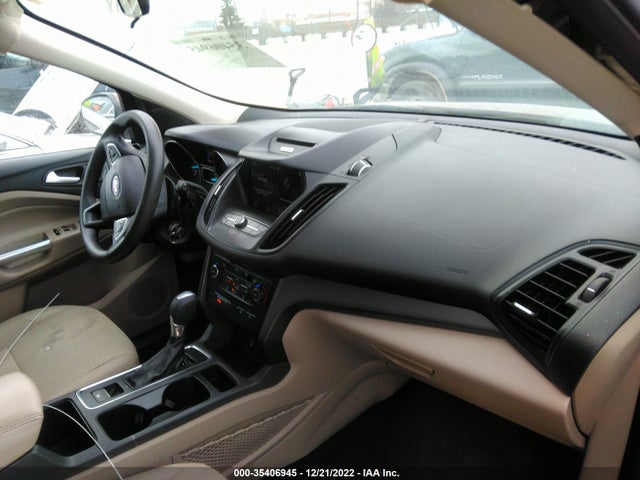 2017 FORD ESCAPE SE VIN: 1FMCU9GD3HUC64716