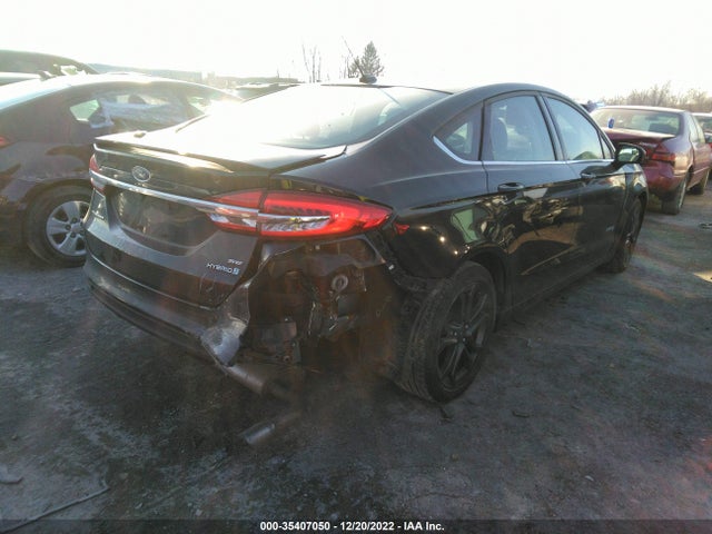 2018 Ford Fusion, VIN: 3FA6P0LU9JR252065