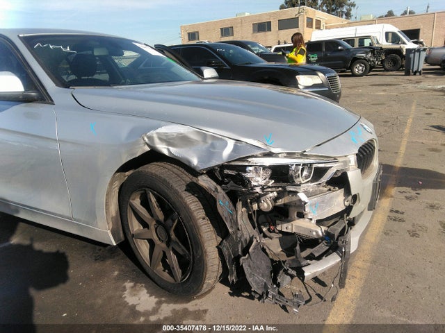 2017 BMW 3 Series, VIN: WBA8E1G32HNU18193