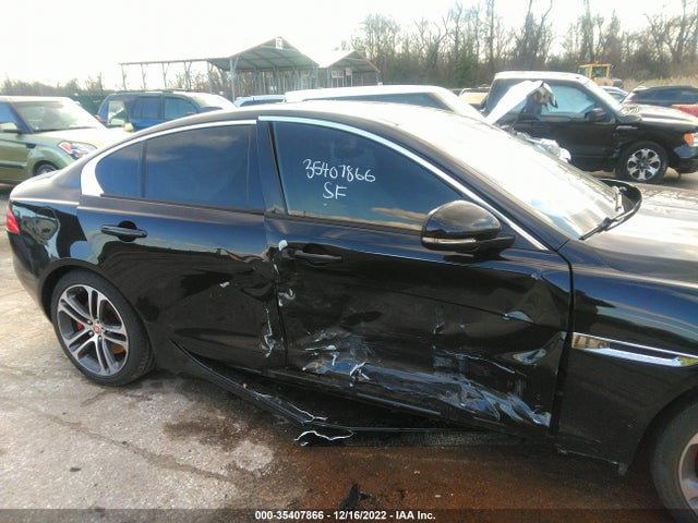 SAJAJ4BV9HA954979 Jaguar Xe 35t Premium