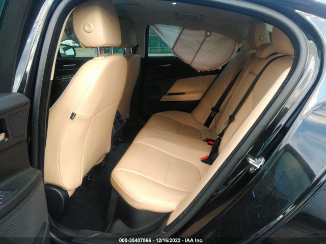 SAJAJ4BV9HA954979 Jaguar Xe 35t Premium