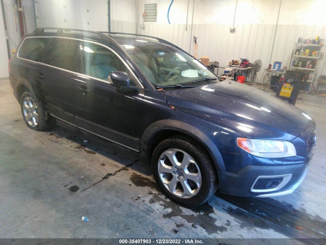 2011 YV4902BZ8B1096663 main image
