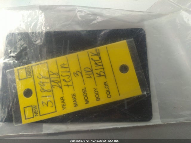 Tesla Model 3 Long Range 2018 5YJ3E1EB4JF170623 Image 3